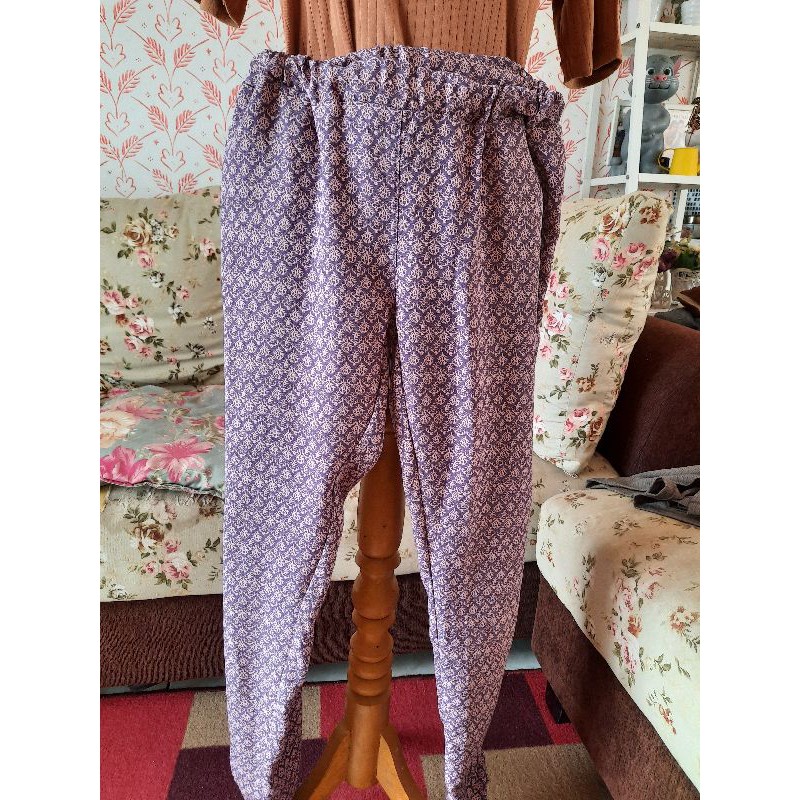 Preloved celana Gaudi