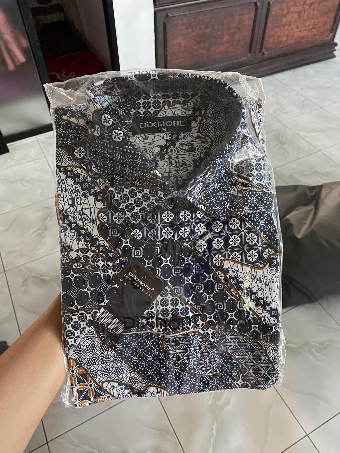 Kemeja Batik Pria Lengan Pendek Bs03 Katun Motif Modern Dixmont Semi Slimfit Premium