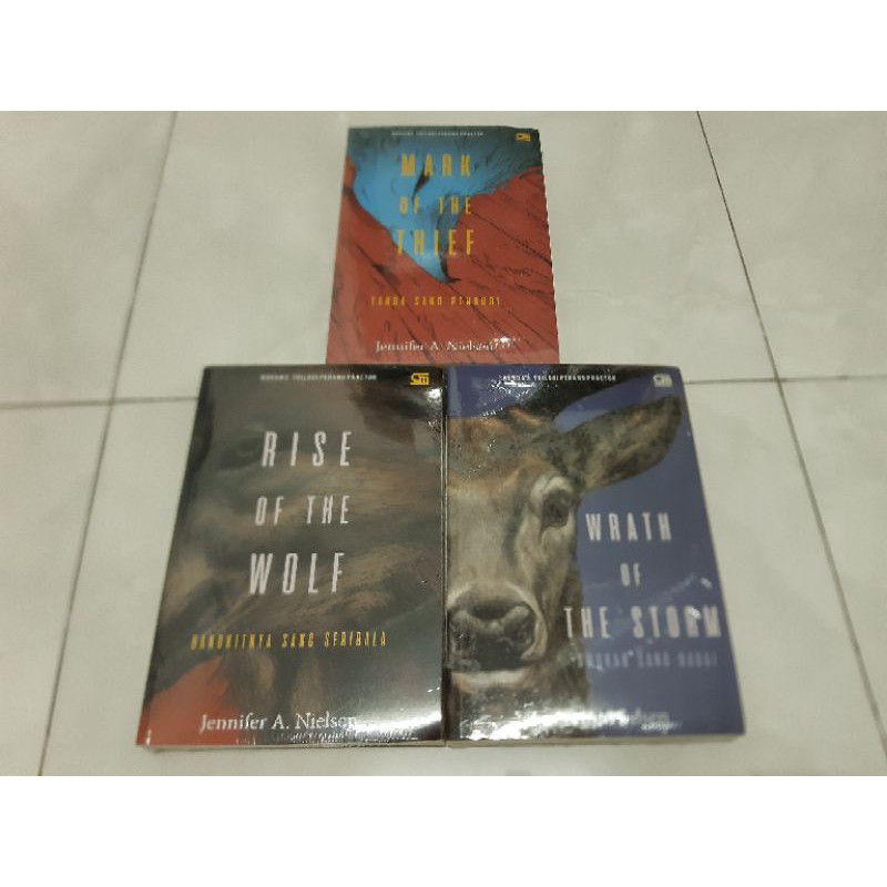 Novel Trilogi Praetor War: Mark of the Thief / Rise of the Wolf / Wrath of the Storm