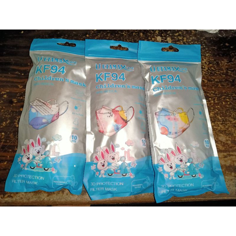 KF94 UTAMA BT21 MASKER ANAK 4PLY EARLOP