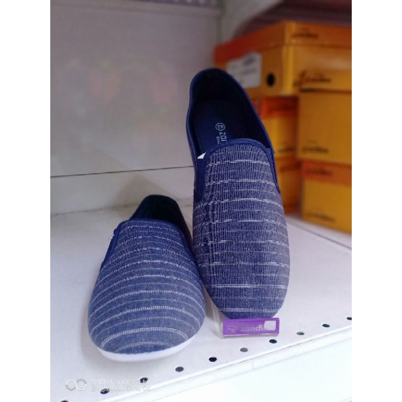 sepatu zandilac wanita/pria size 44
