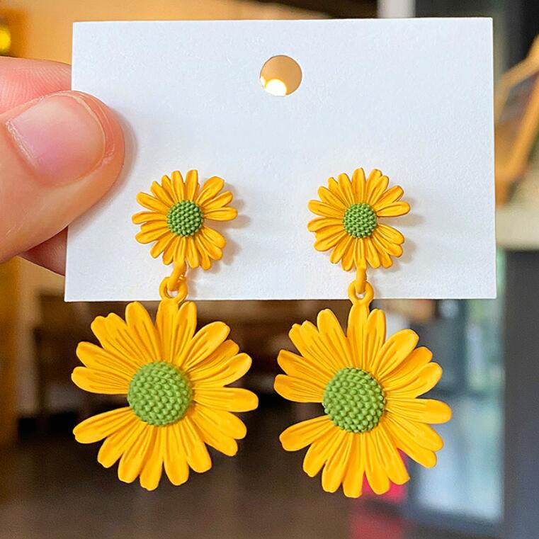 925 jarum perak little Daisy stud anting-anting bunga anting-anting perempuan Korea anggun online in