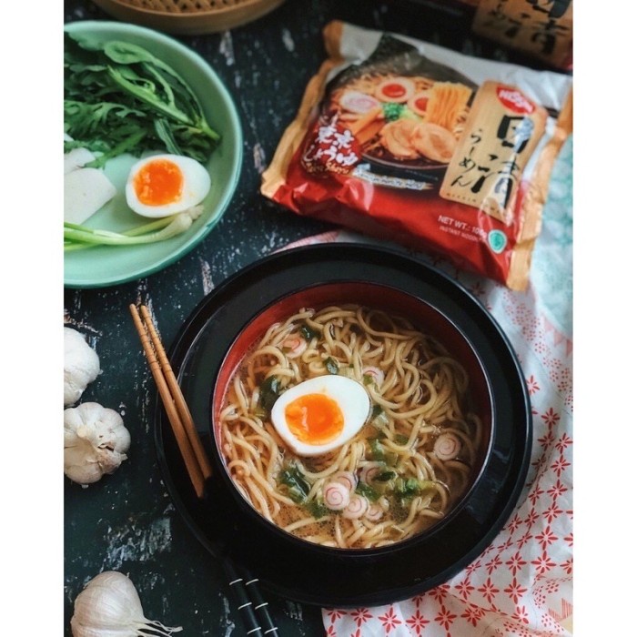 

impor-mie- nissin ramen hokkaido miso/ tokyo shoyu/ kyushu black/umakara spicy - hokkaido miso -mie-