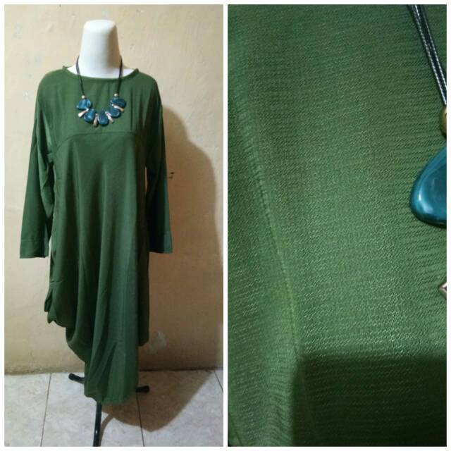 Tunik miring hijau lumut