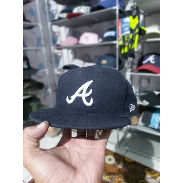 Topi snapback new era