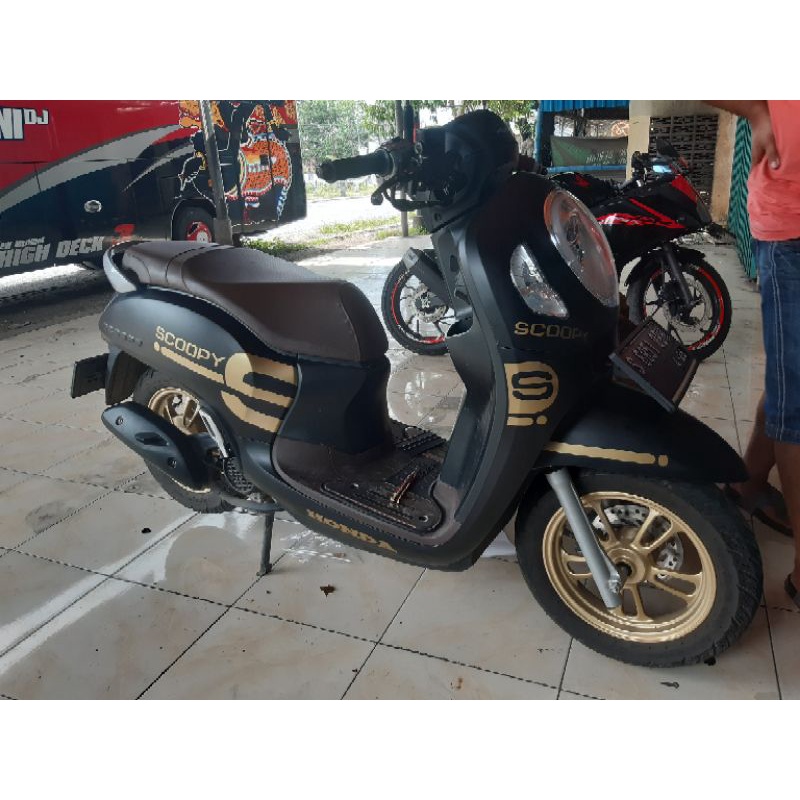 SCOOPY NEW hitam dof+cutting khusus hitam gold real pick gan
