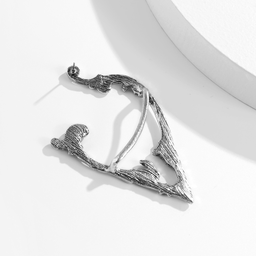 Anting Klip Desain Monster Elves Warna Silver Gaya Punk Untuk Pria Dan Wanita