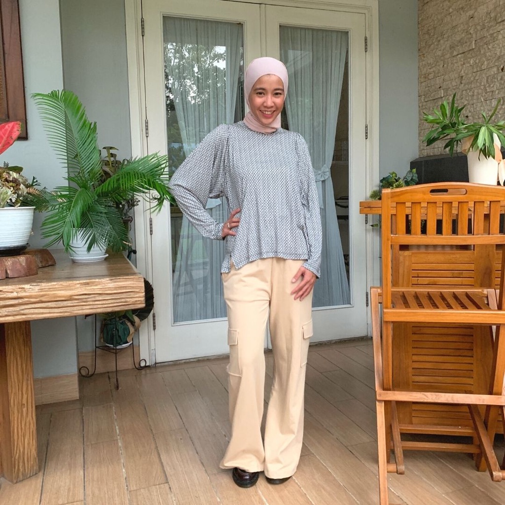 Agni - Cherie Tee Floral Print - T-Shirt (Kaos) Wanita Floral Print