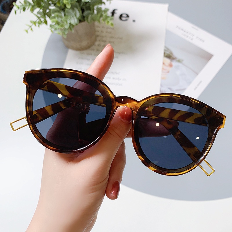 HBS 063 Kacamata Wanita Pria Optik Anti Sunglass Dengan Fashion Sunglasses Kacamata Hitam