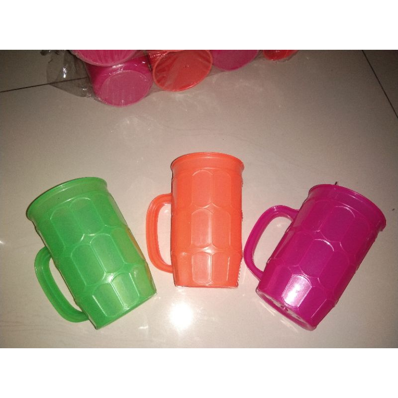 GELAS PLASTIK WARNA WARNI