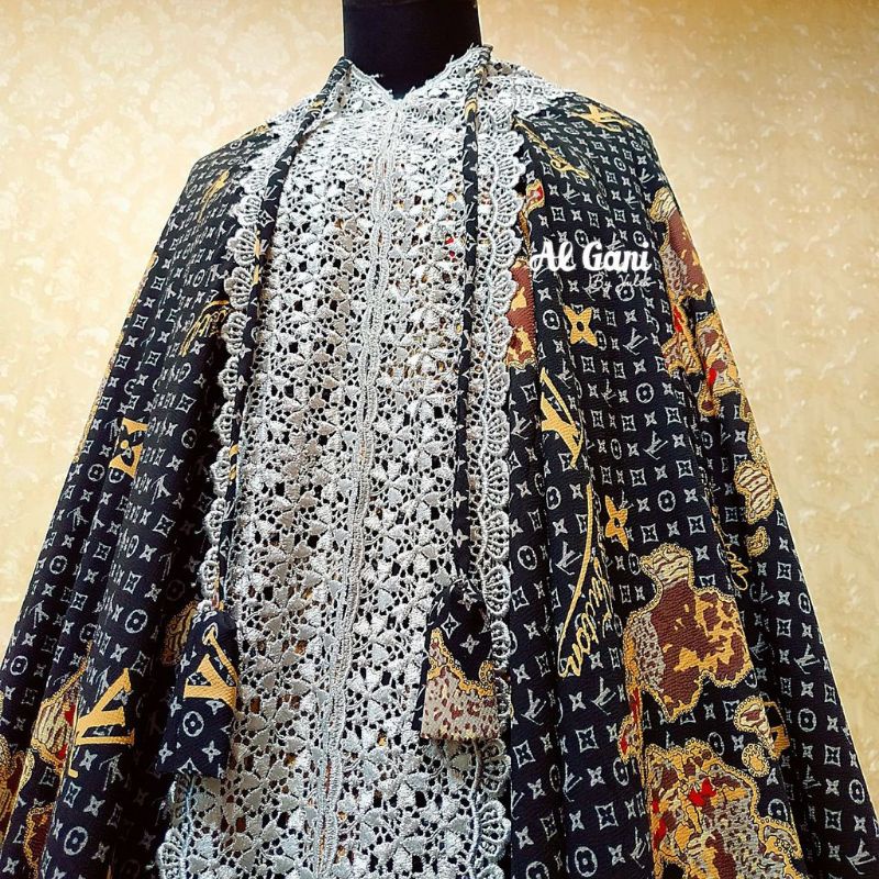 Mukena Al Gani by Yulia motiv LV hitam renda putih