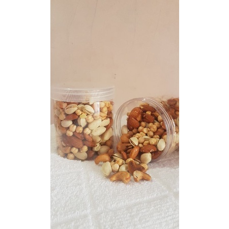 

Mix Nuts dan Dried Fruits