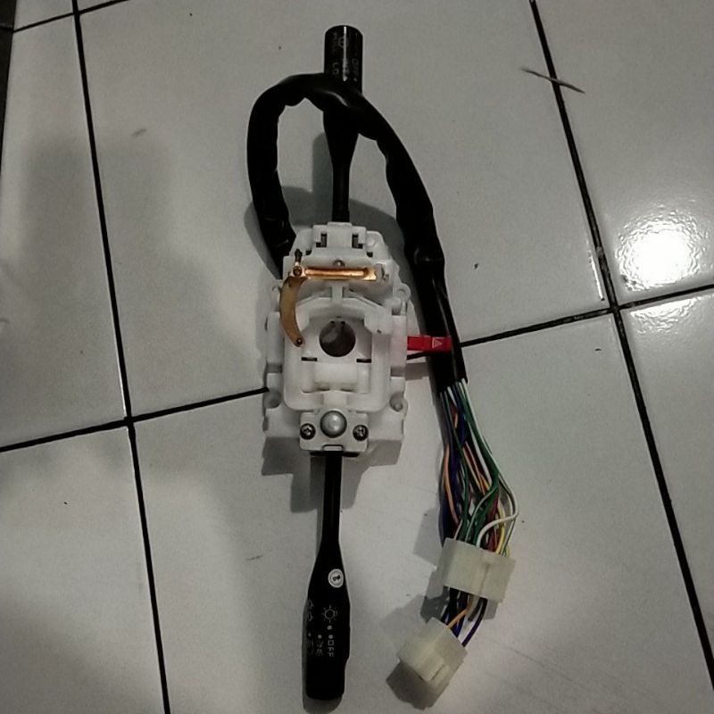 SAKLAR SWITCH LAMPU SEIN SEN COLT T120SS FUTURA KARBULATOR