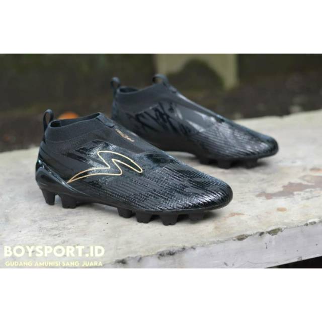 SPECS ILLUZION FG BLACK LACELESS