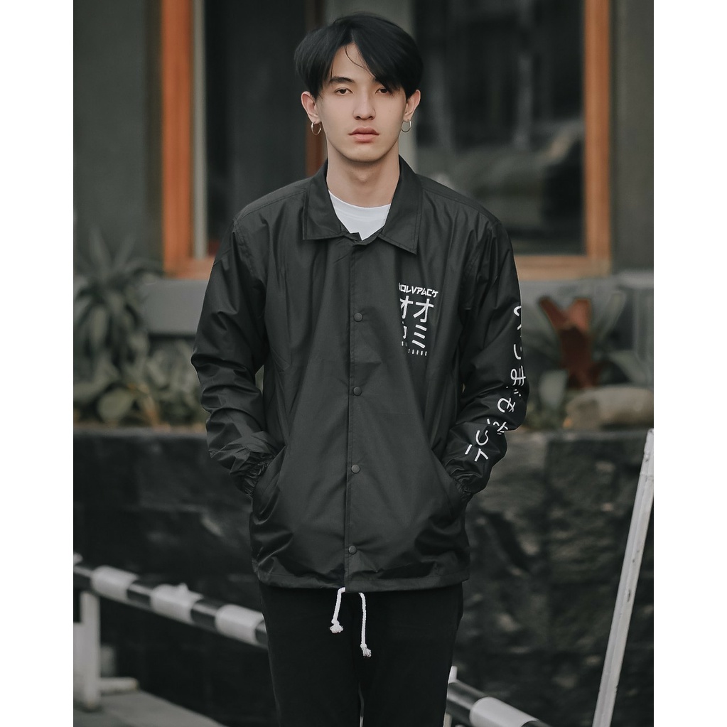 Jaket parasut pria Coach Terbaru Original WOLF Tulisan Jaket parasut pria Coach Terbaru Original WOLF Tulisan