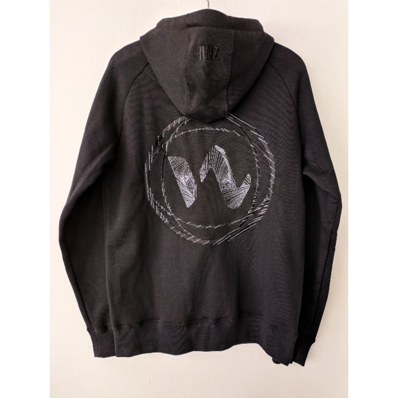 Iwearzule ARION Hoodie size S warna hitam