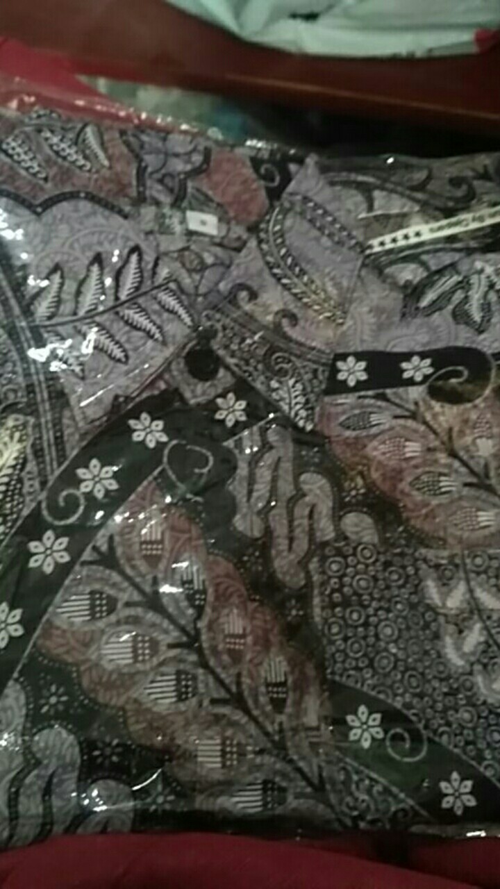 Batik Couple Ayah Dan Anak Lapis Furing Bahan Katun Halus Primisima 40s Warna Ungu