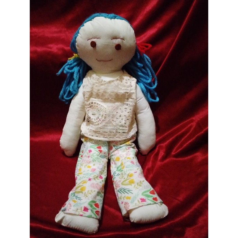 Boneka cewek Rajut