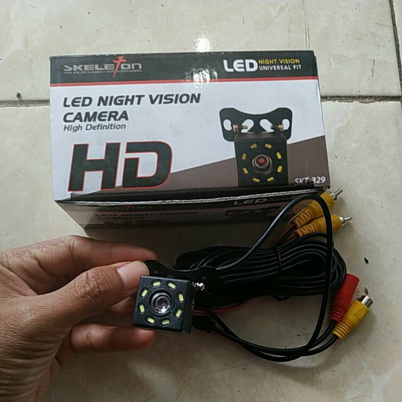 kamera mundur skeleton