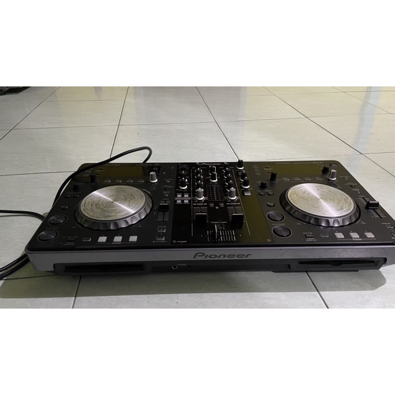 xdj R1