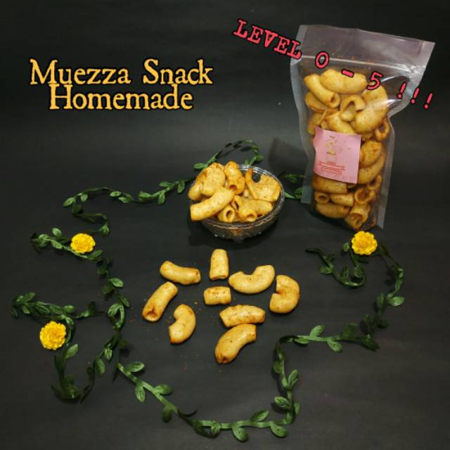 

Makaroni 100gr Berbagai Rasa dengan Level 0 - 5 | Muezza Snack Homemade