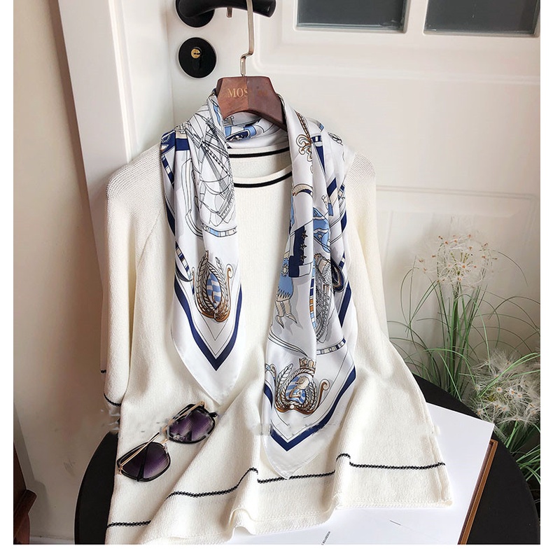 Versi Korea all-match syal kecil profesional musim panas syal dekoratif tipis / syal kecil profesional all-match persegi kecil wanita 70x70cm Mini Scarf Syal Persegi Wanita Model Print Sederhana Gaya Korea Fashion Scarf Tas Aksesoris