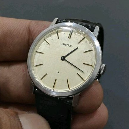 SEIKO CHARIOT 24J LINEN DIAL REF. 2220-0180 Circa 1977