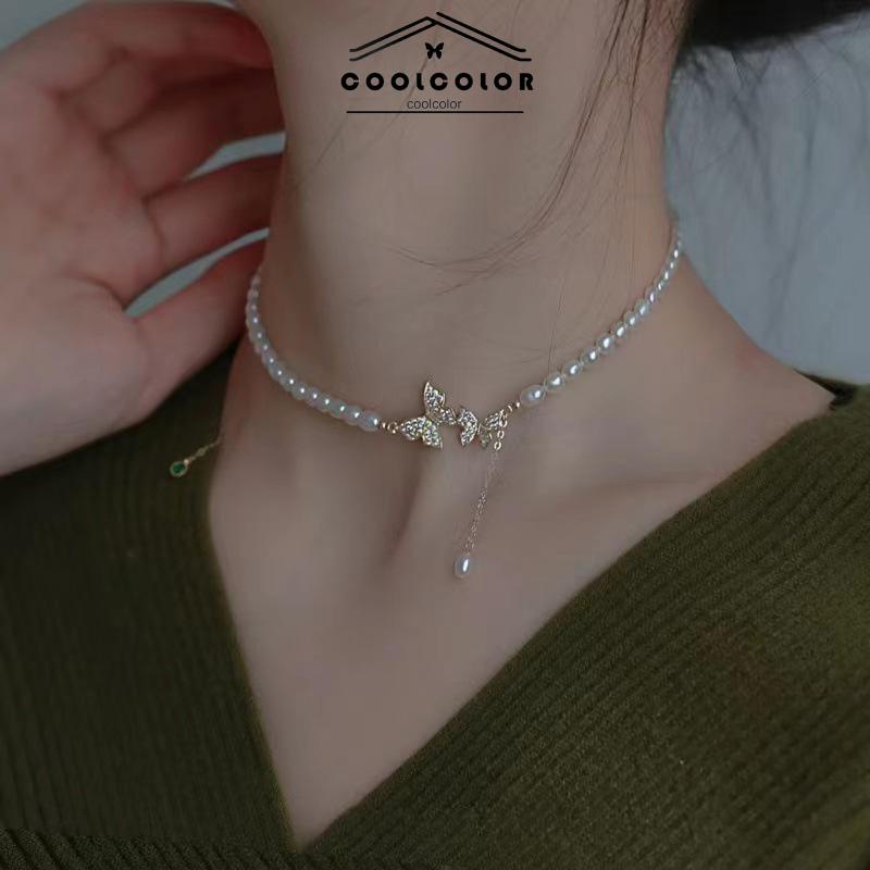 COD❤️Kalung kupu-kupu Zircon Pearl Pendant Fashion Temperamen Cahaya Mewah Ringan Murah Aksesoris Wanita Fashion