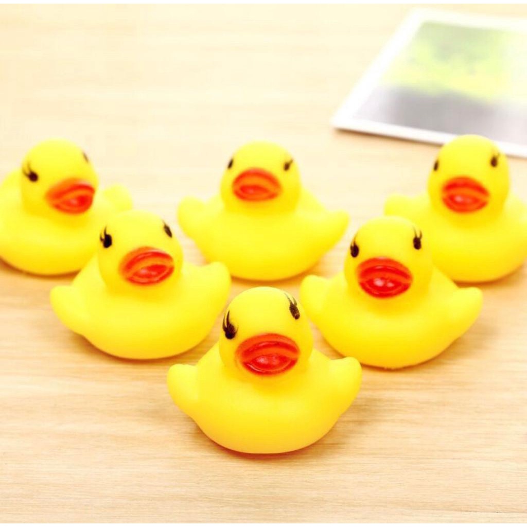 Bebek Karet Mainan Mandi Anak / Mainan edukasi Anak/ mainan bayi / baby bath toys