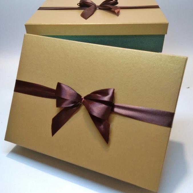 

[COD] kotak kado / kotak hadiah / giftbox / hardbox polos bonus pita cantik [COD]