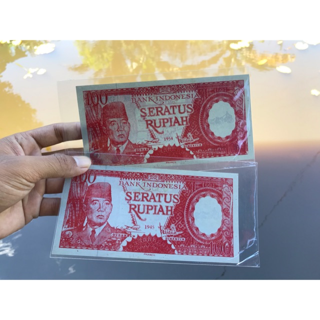 Uang Kuno 100 Rupiah Soekarno Tahun 54 Dan 45 WM Kereta Kencana