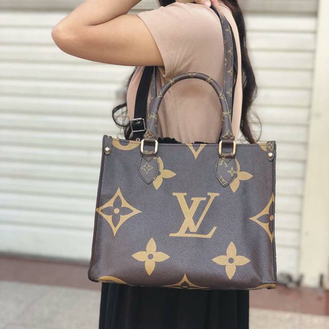 

Lv Office Giant 3 Motif