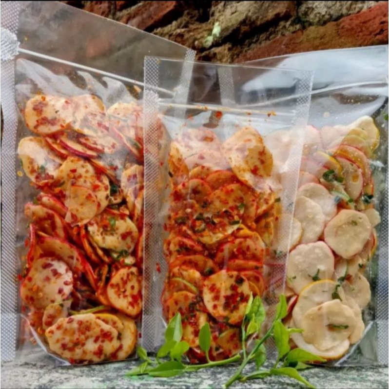 

KERUPUK SEBLAK KERING PEDAS DAUN JERUK 100gr