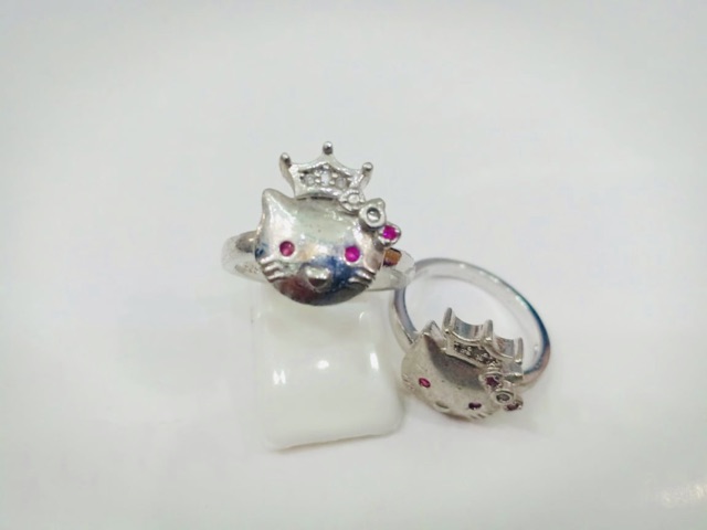 Cincin helokity , yaxiya , xuping , lapis emas , cincin