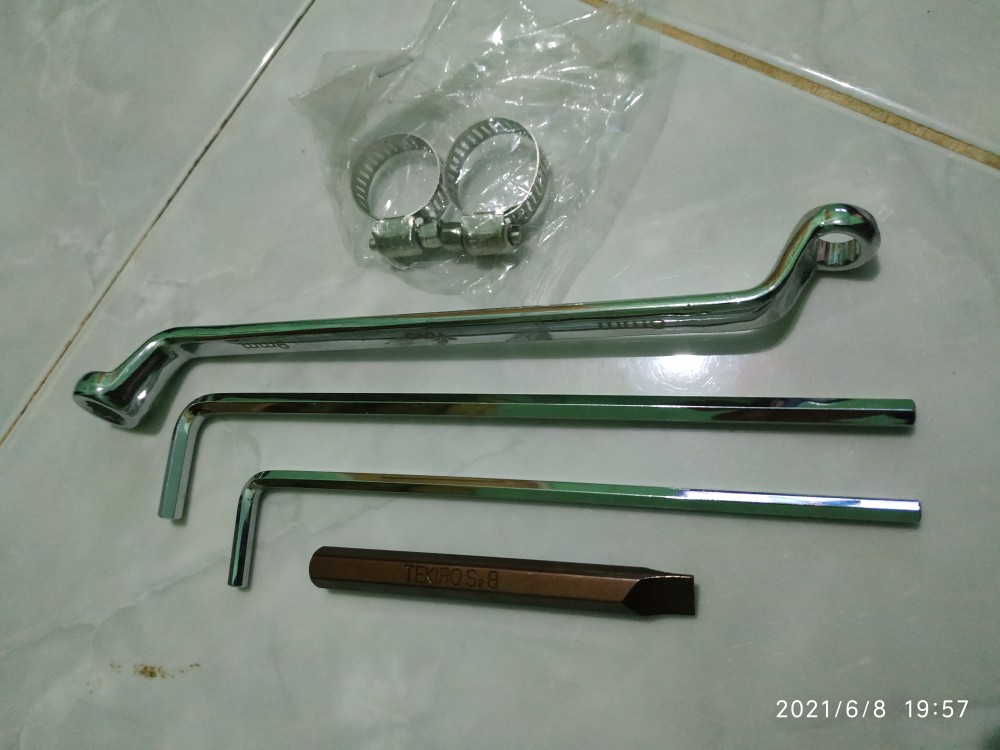 Hose Clamp 3/4 Inch / Klem Selang 3/4 Inch / Klem Stainless