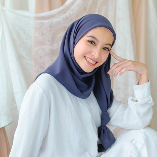 Bella square Hijab Segi Empat Polos Jilbab Bella Square Kerudung Segi Empat Double Hycon Safa Hijab