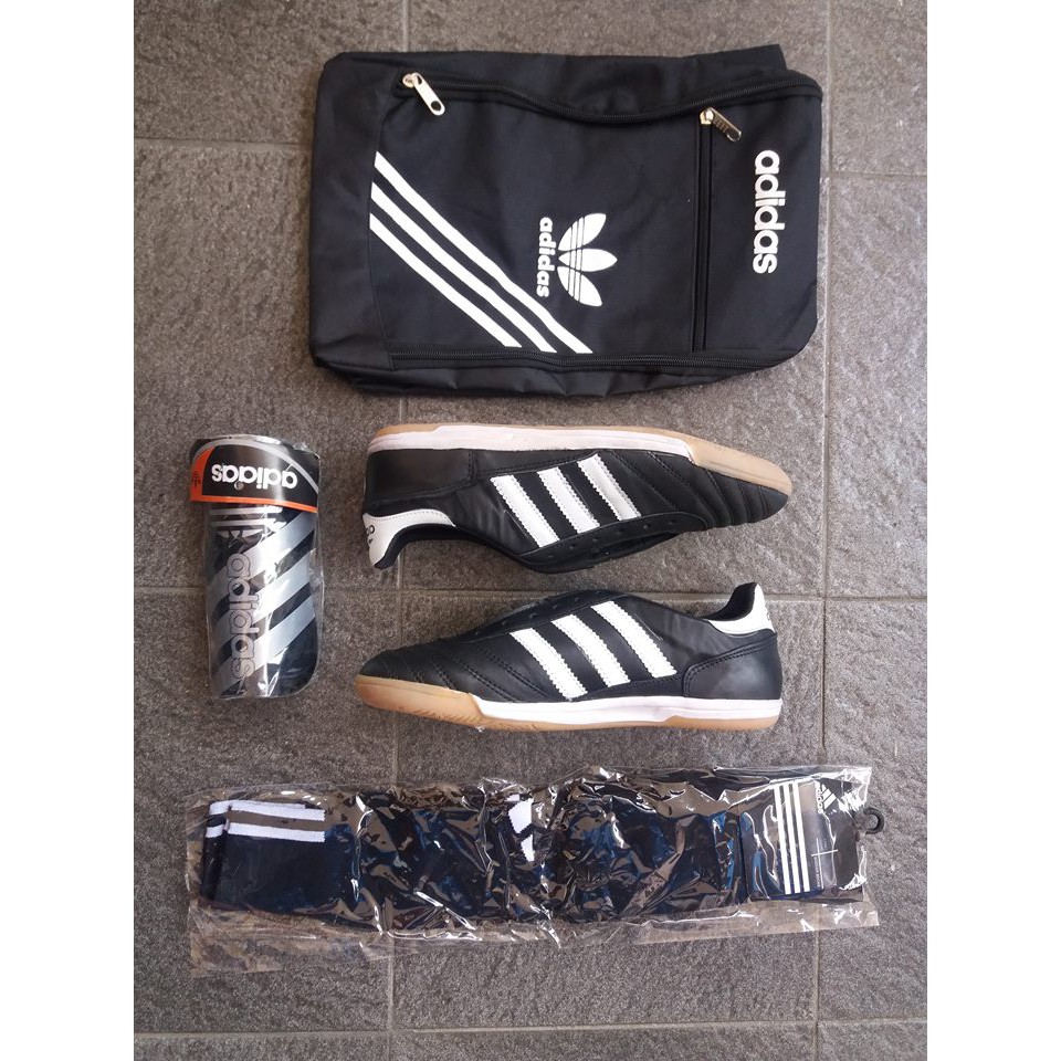 Paket Komplit Sepatu Futsal Go Murah Mantap