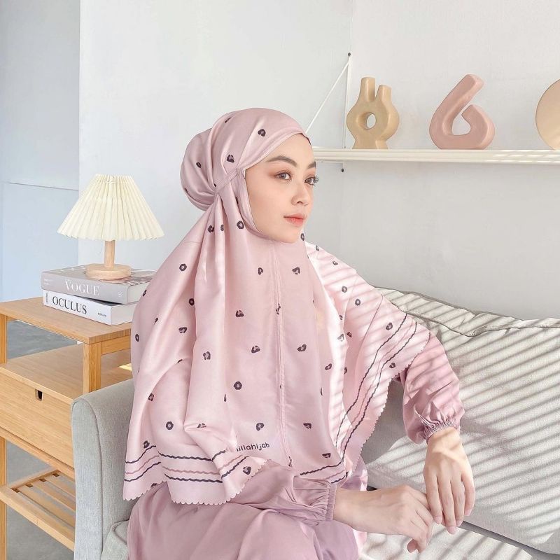 EVERYDAY BERGO VANILLA HIJAB - READY