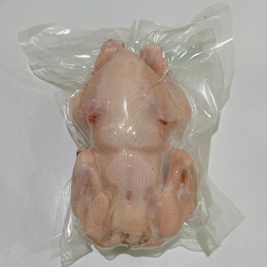

AYAM UTUH BROILER KARKAS (FROZEN) UKURAN 0,8 / 800 GRAM