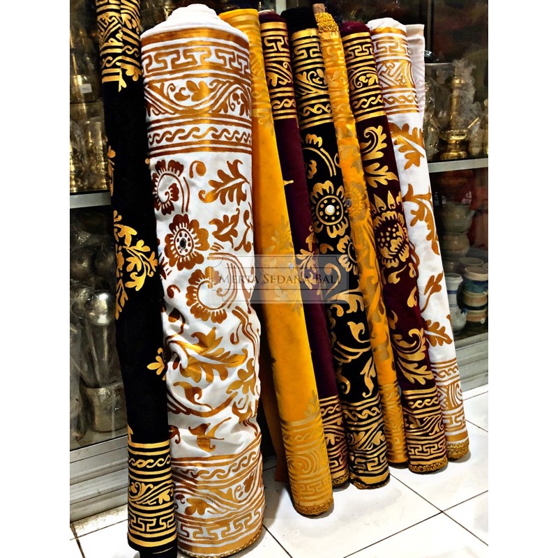 Kain Prada Bludru Lukis / Pedapa Bali Tinggi 90cm Motif Bunga &amp; Wajik