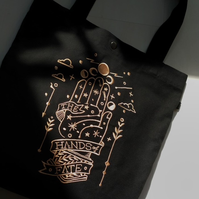 

TERLARIS !!! Hands of Fate Embroidered Totebag