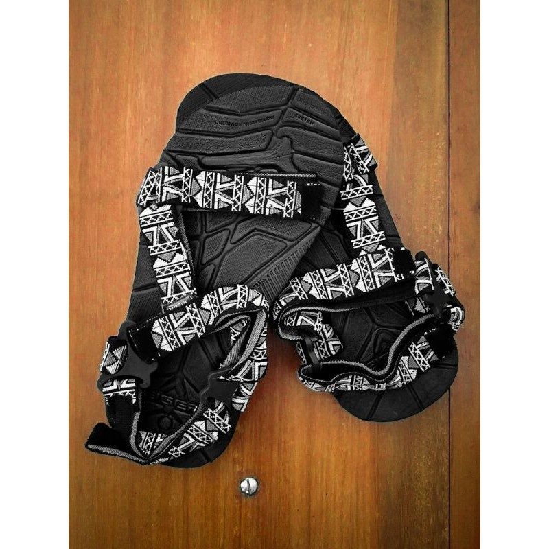 SANDAL GUNUNG PRIA/SANDAL GUNUNG OUTDOOR