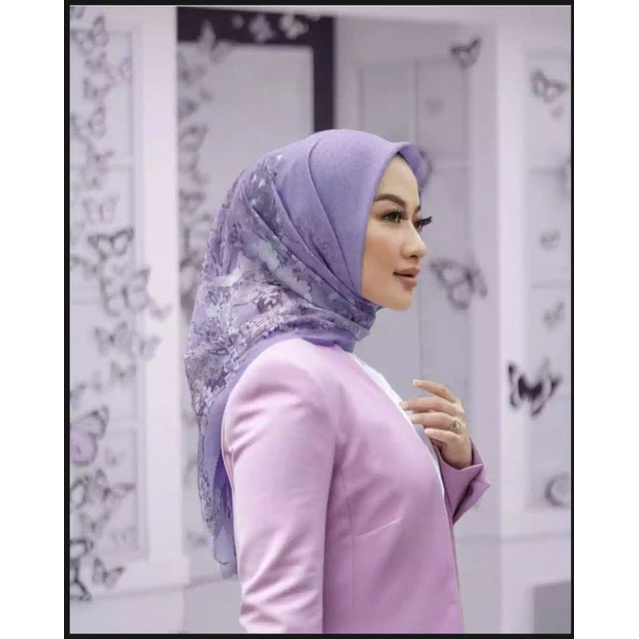 PROMO DISKON  Hijab Segi empat Motif newyork ungu lilac / Kerudung Segi empat motif / Jilbab Segi empat / hijab segiempat Motif Variasi Lasser Cut