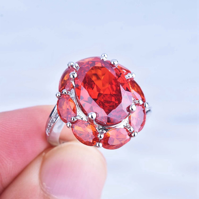 Fancyqube Cincin Garnet Kristal Zircon Besar Warna Silver Gaya Vintage Untuk Wanita