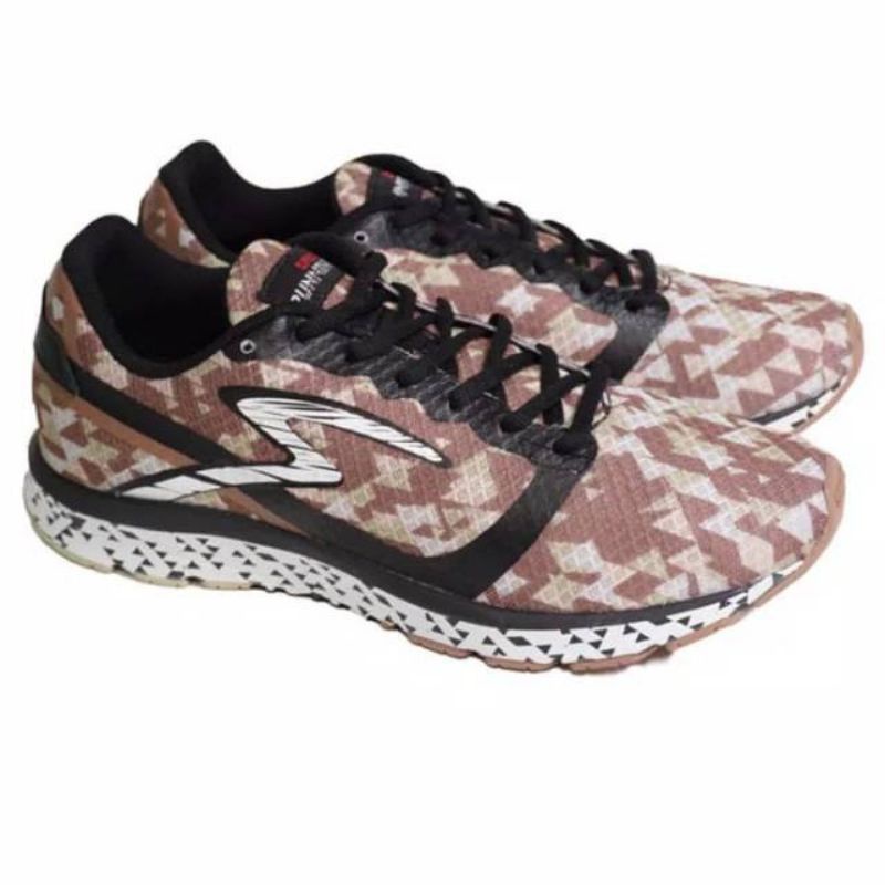 SEPATU RUNNING SPECS FLOW - DARK WALNUT/VORY LIGHT/AMAZONAS/BLACK