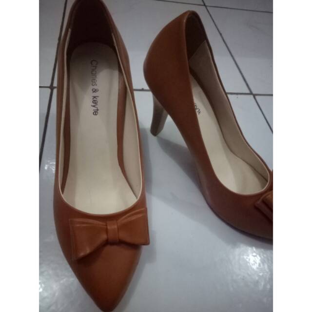 Sepatu Kerja Wanita Preloved