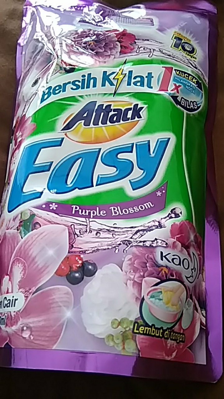 Attack Rinso So Klin Cair