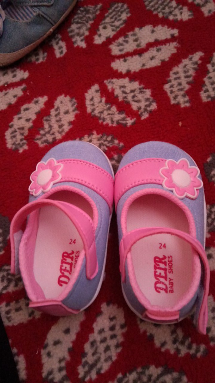 Sepatu Anak Bayi Perempuan Bunyi Decit Usia 1 3 tahun Sepatu Anak Bayi Perempuan Bunyi Decit Usia 1 3 tahun