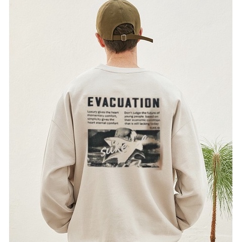 Crewneck Pria Suke Motif Evacution Cream