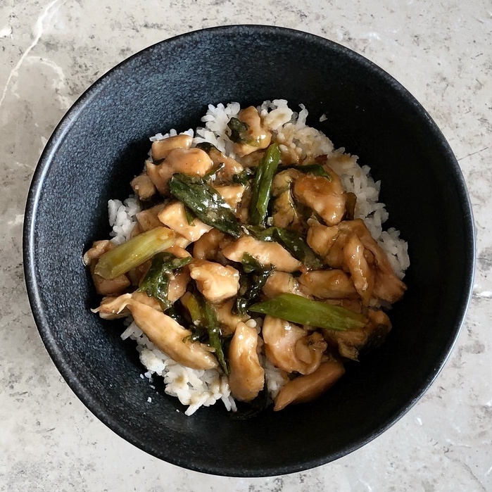 

Paket siap masak (2 porsi) Ayam chines BBQ dengan minyak cabai